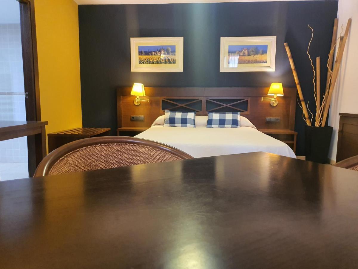 Hotel Masia El Molinete Мора-де-Рубьелос Экстерьер фото